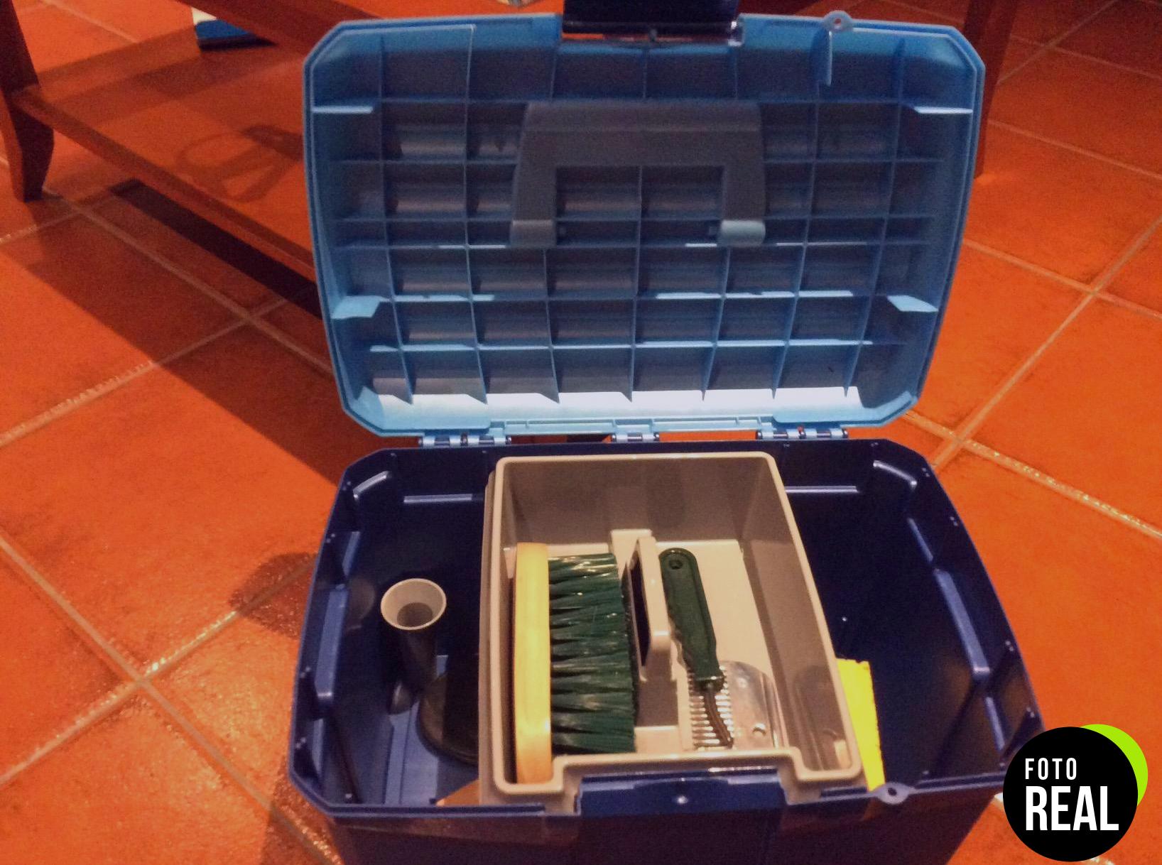 covalliero-caja-aseo-jinetes-7-piezas-azul-foto-2